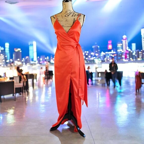 Lovers & Friens The Mackenzie Gown - US XS - Picture 8 of 9